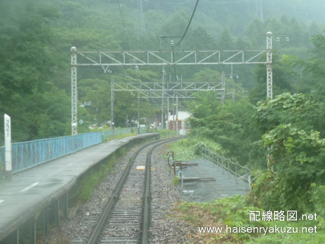 中央本線信濃川島駅