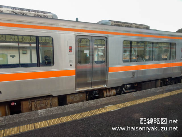 高さ760mmのホーム（紀勢本線新鹿駅）