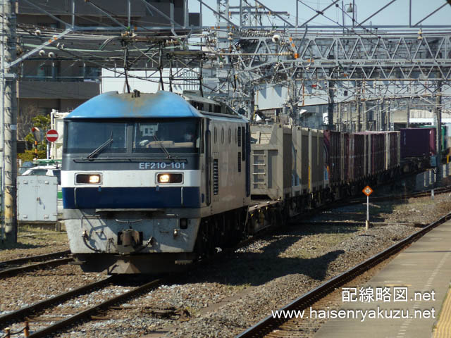 蘇我駅に到着する京葉線貨物列車