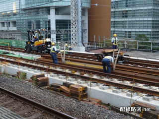 東北縦貫線工事 秋葉原駅1(レール運搬)