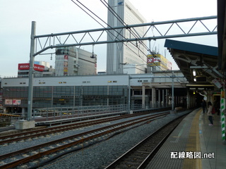 上野東京ライン（東北縦貫線）工事 秋葉原駅4(架線柱)