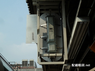 上野東京ライン（東北縦貫線）工事 上野駅9(ホーム中間信号機の裏側)