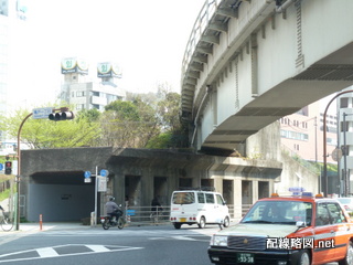 カーブ鉄橋