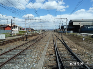 浦山口側から見た構内線路