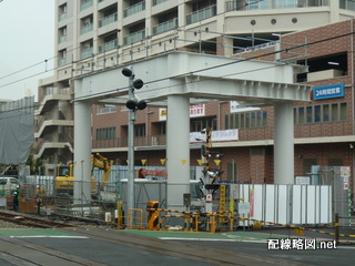 跨道橋土台の鉄骨