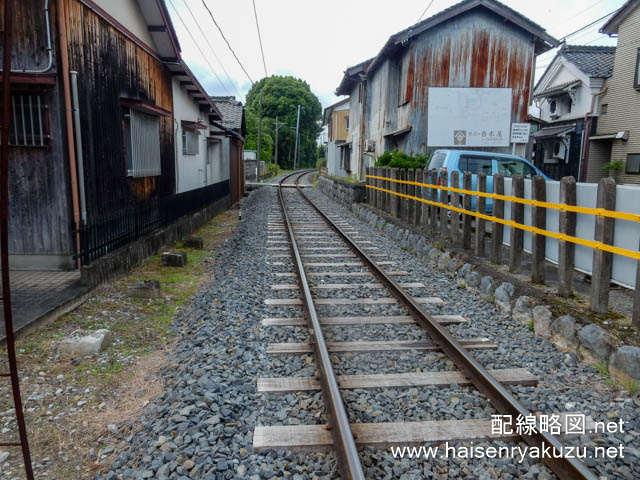 赤坂本町駅ホーム跡と思われる石組み